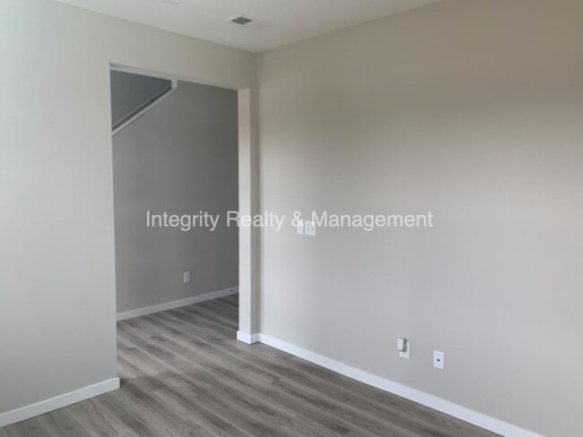 Building Photo - 3598 Cerf Wy