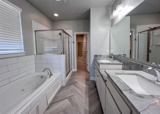 Building Photo - 13601 Cobblestone Curve Rd