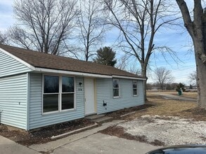 Building Photo - Recently renovated 3 bedroom home on the Southside of Lafayette