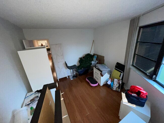 Building Photo - 20840 San Simeon Way