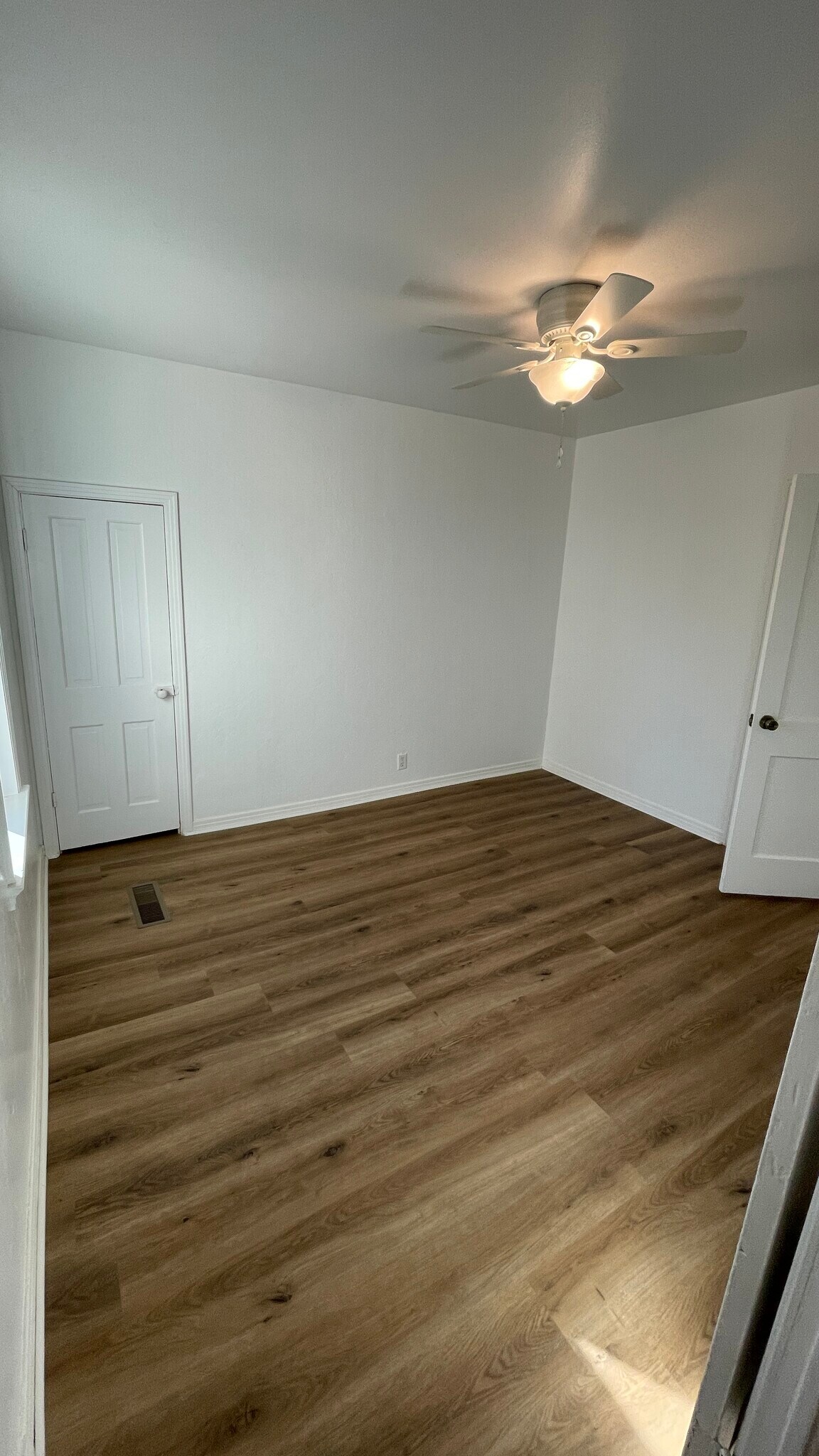 Building Photo - 315 East Logan Avenue