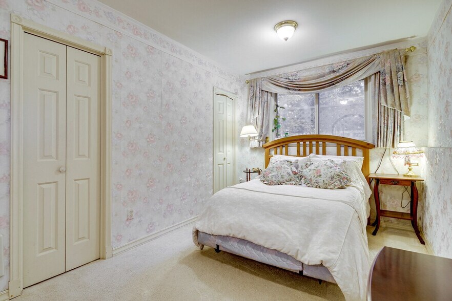 Building Photo - 1421 Landes St