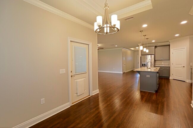 Building Photo - 9186 Sunset Dr