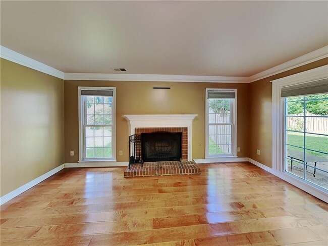 Building Photo - 2871 Wynford Dr