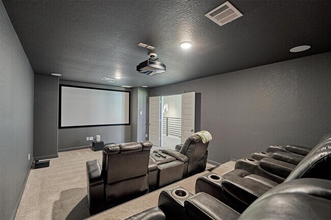 Building Photo - 15846 Weston Ridge Dr