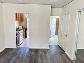 Building Photo - 2648
