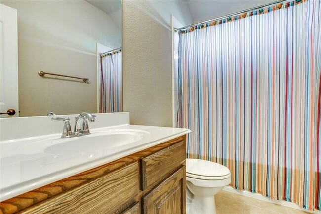 Building Photo - Frisco home ready for move in