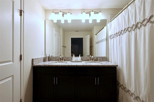 Building Photo - 9063 Dogleg Dr