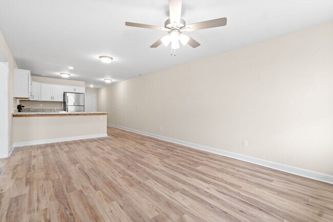 Building Photo - Comfort & Convenience in Guthrie, KY