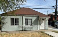 Building Photo - 1313 Lochbrae Rd