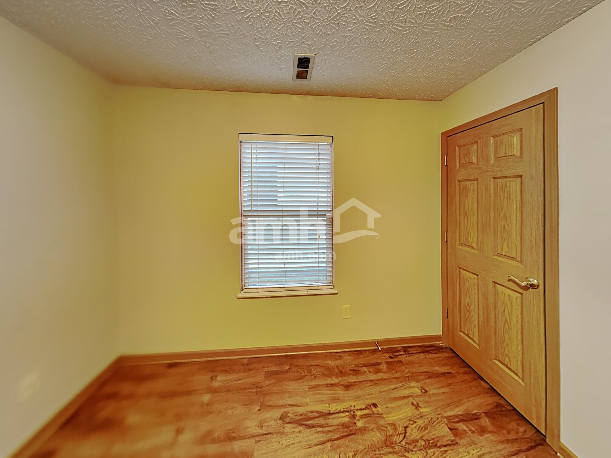 Building Photo - 2127 Staghorn Way