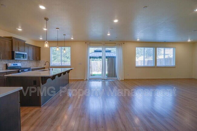 Building Photo - 6301 N 89th Ave