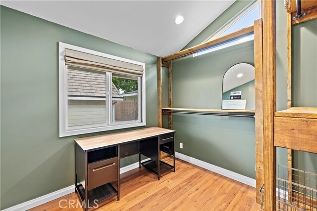 Building Photo - 3082 Rowena Dr