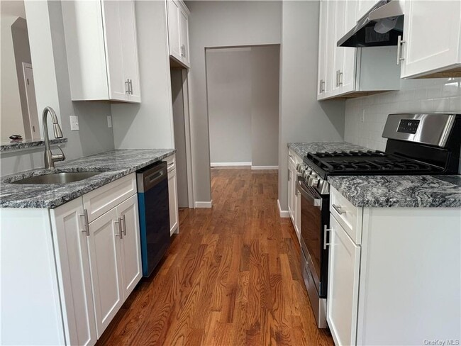 Building Photo - 16 Pinto Rd