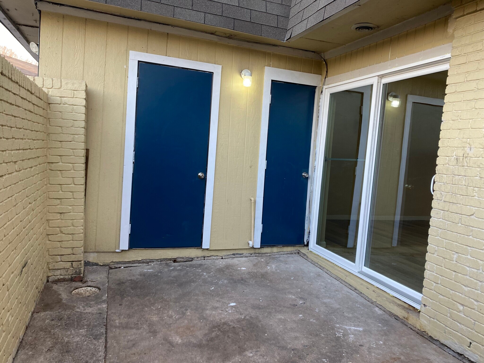 Building Photo - 5002 Blue Spruce Cir