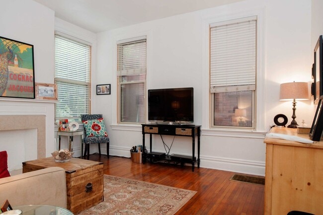 Building Photo - 5820 Alder St