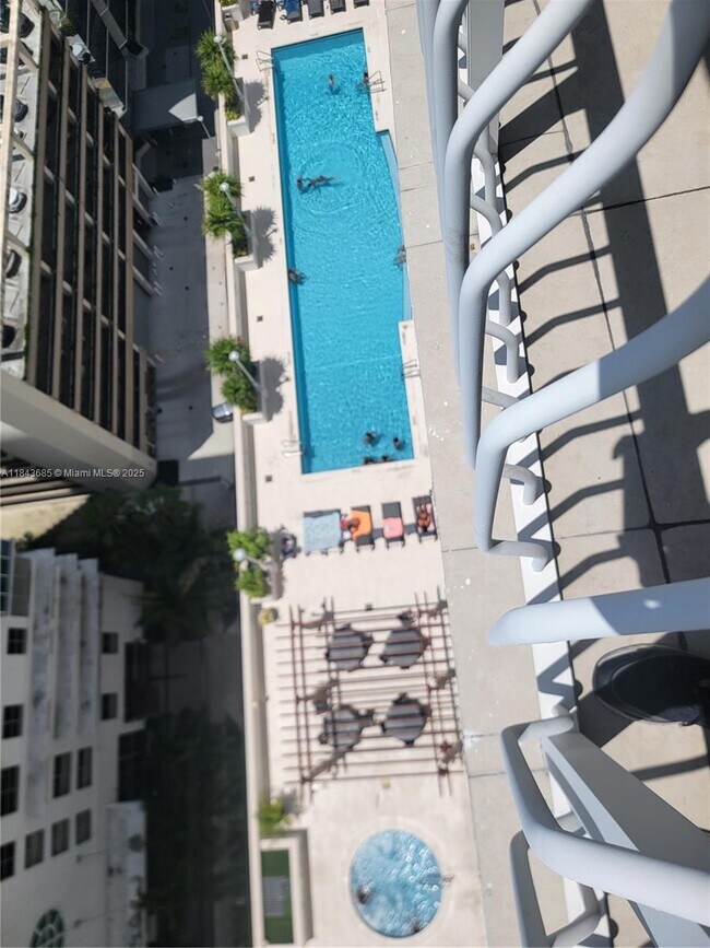 Building Photo - 1200 Brickell Bay Dr