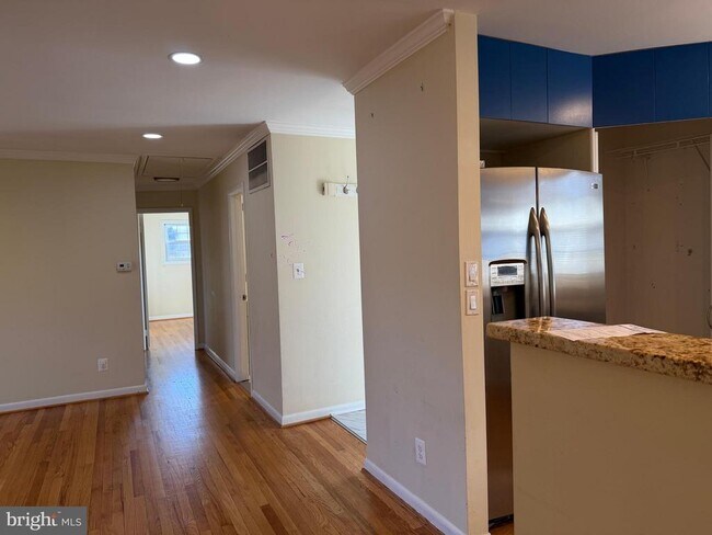 Building Photo - 5206 Easton Dr