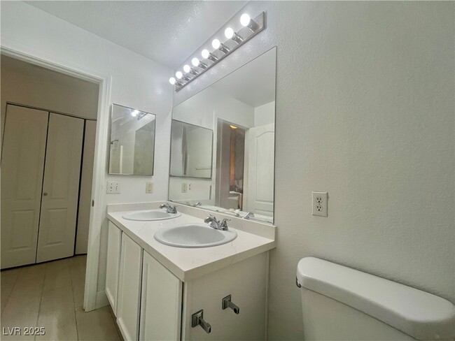 Building Photo - 10748 Tuscan Ct