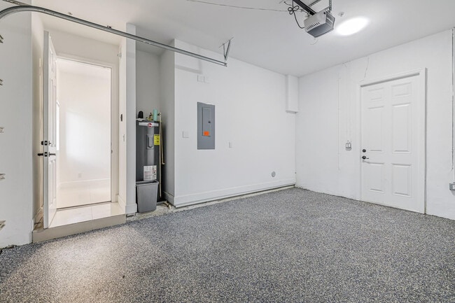 Building Photo - 456 NW 41st St