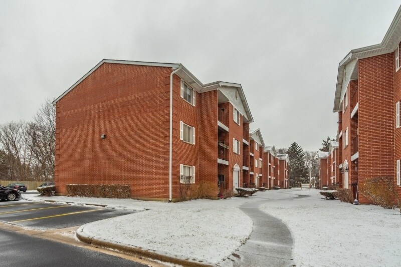Building Photo - 489 Leslie Ct