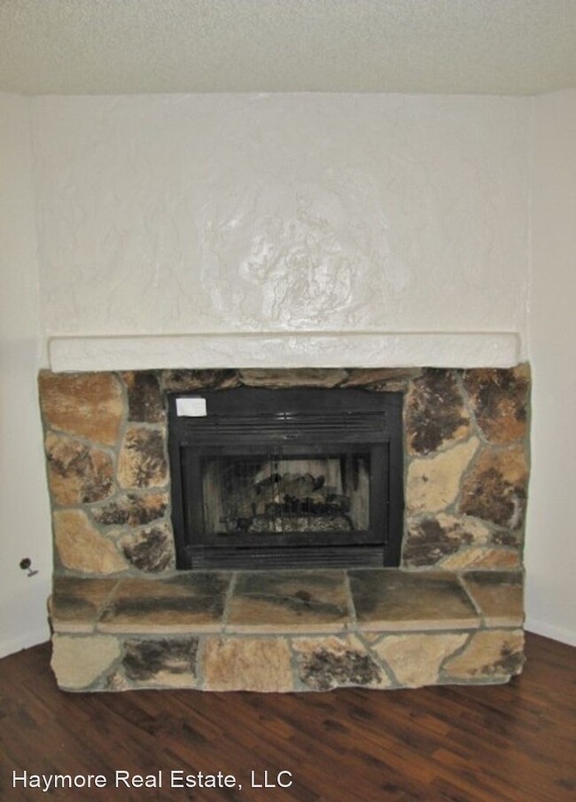 Building Photo - 2 br, 2 bath House - 1241 Carmelita Drive