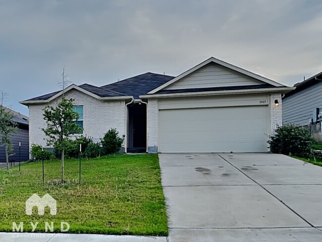 Primary Photo - 15117 Siberian Elm Ln
