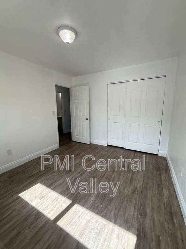 Building Photo - 1220 Fairview Dr