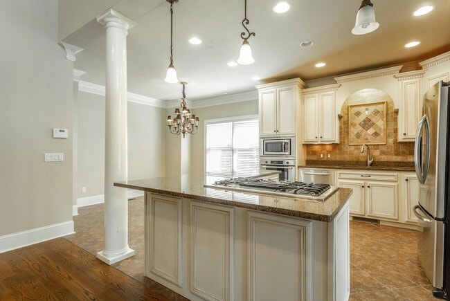 Building Photo - 7448 Miss Madison Way
