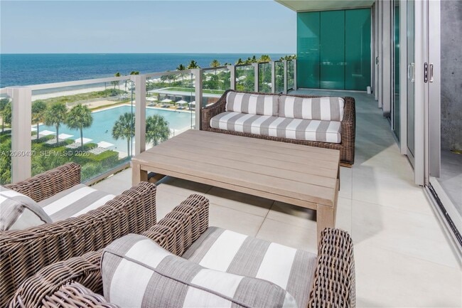 Building Photo - 350 Ocean Dr