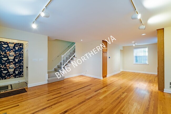 Building Photo - 4701 31st St S