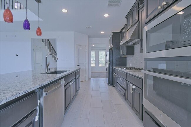 Building Photo - 1413 Castalo Ln