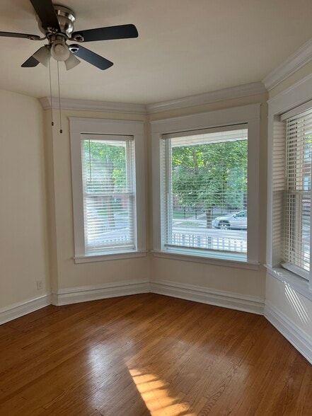 Building Photo - 3029 N Haussen Ct