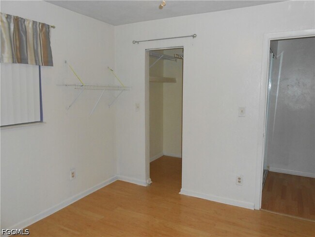 Building Photo - 52 Heath Aster Ln