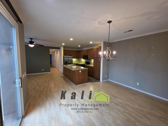 Building Photo - 2295 Whistling Ln