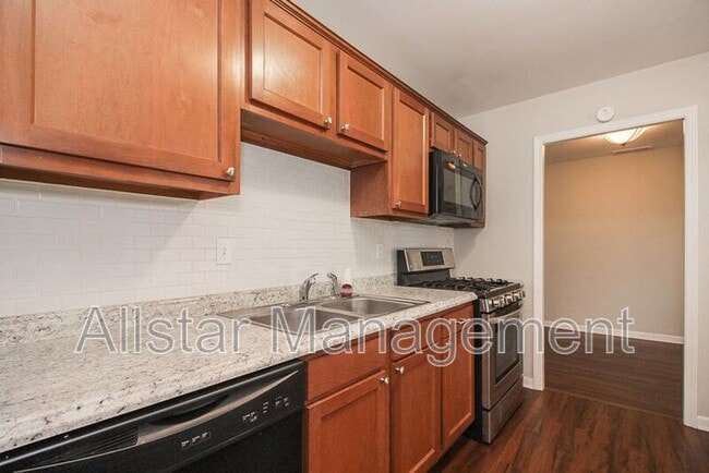 Building Photo - 6393 Springwood Rd