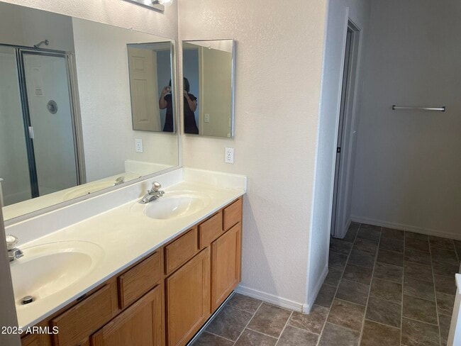 Building Photo - 7118 E Madero Ave