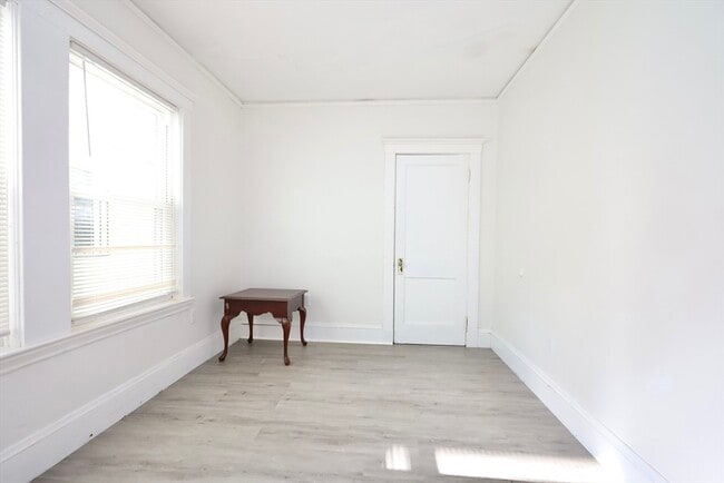 Building Photo - 63 Pinckney St