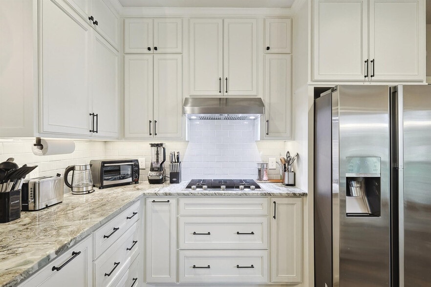 Building Photo - 2080 Kamla Rd