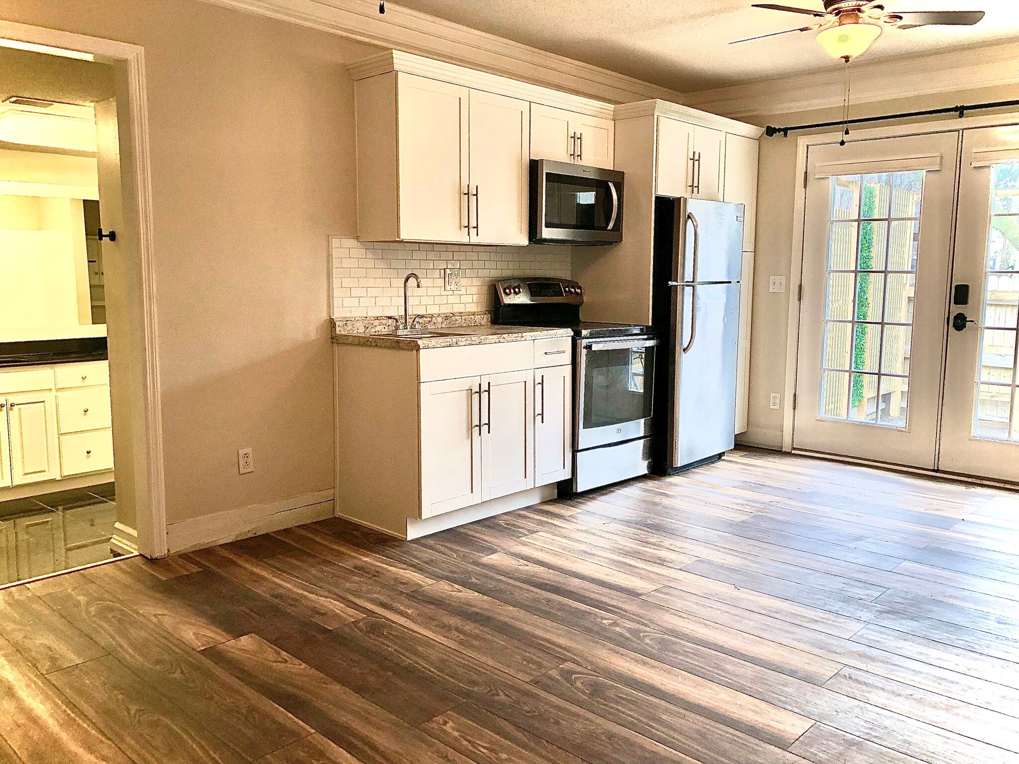 Building Photo - 1185 Johnson Rd