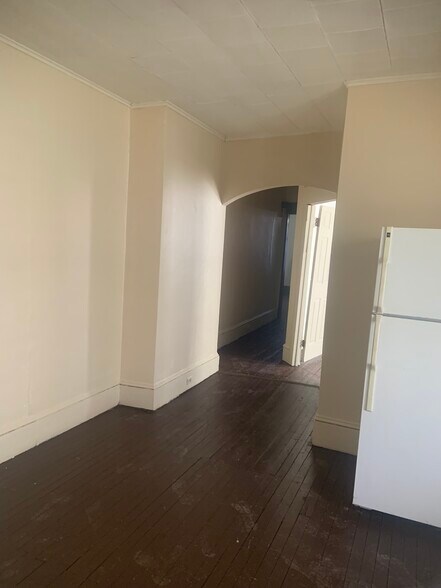 Building Photo - 850 S Franklin St