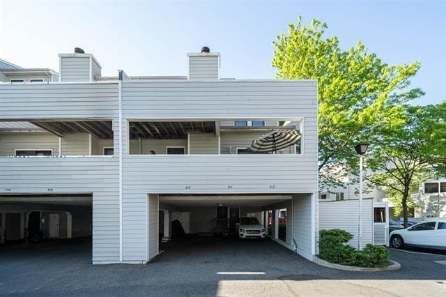 Building Photo - 819 Topsail Ln