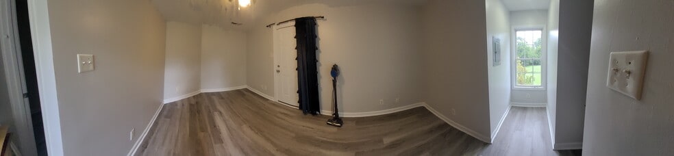 Building Photo - 5459 Old Thomasville Rd