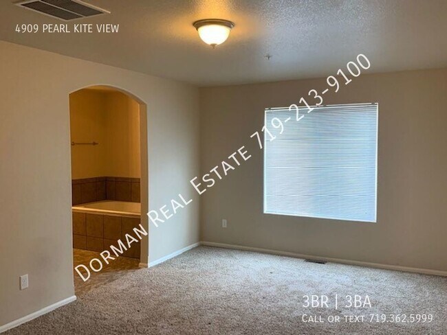 Building Photo - Canyon Springs Townhome