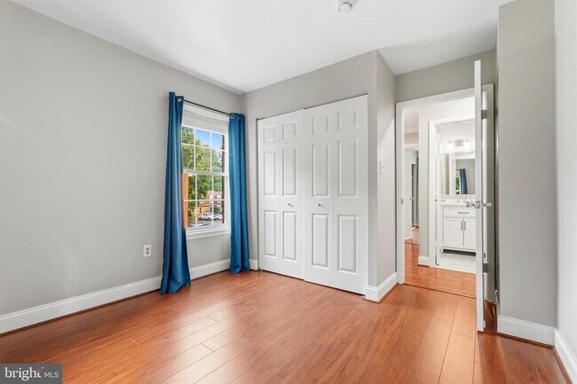 Building Photo - 6410 Blarney Stone Ct