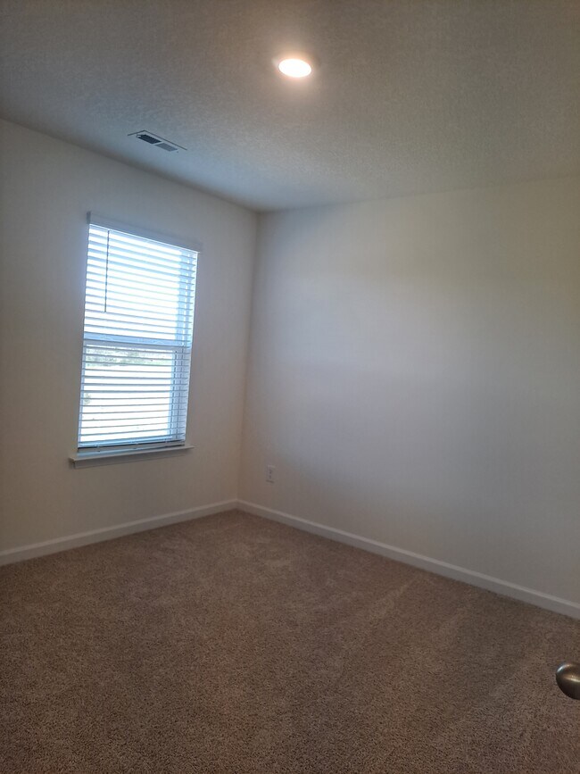 Building Photo - 7215 Jumping Jack Ln