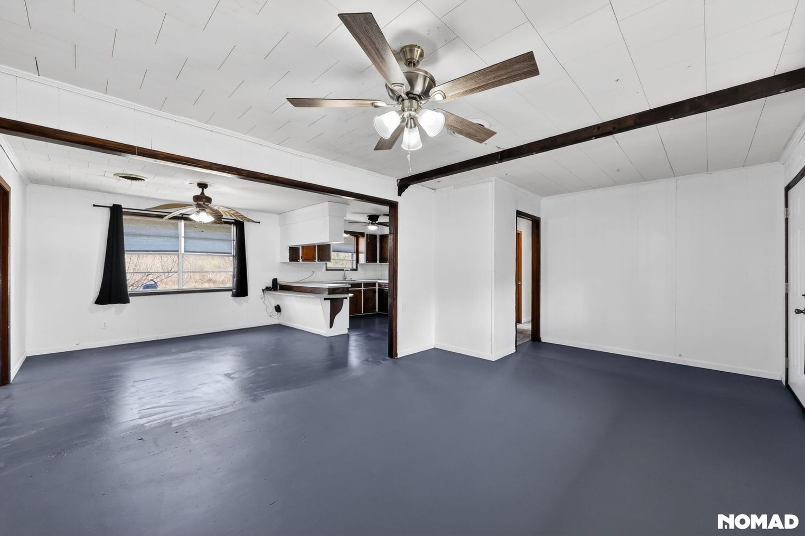 Building Photo - 251 School Rd