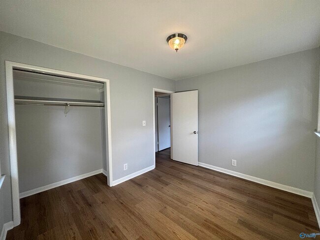 Building Photo - 104 Gann Ave