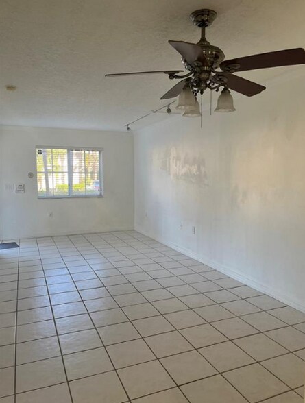 Building Photo - 2200 NW 78th Ave