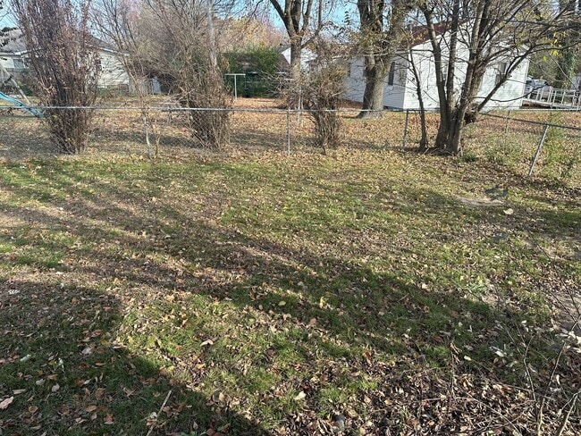 Building Photo - 1 Bedroom, 1 Full Bathroom House - Within walking distance of Downtown Springdale